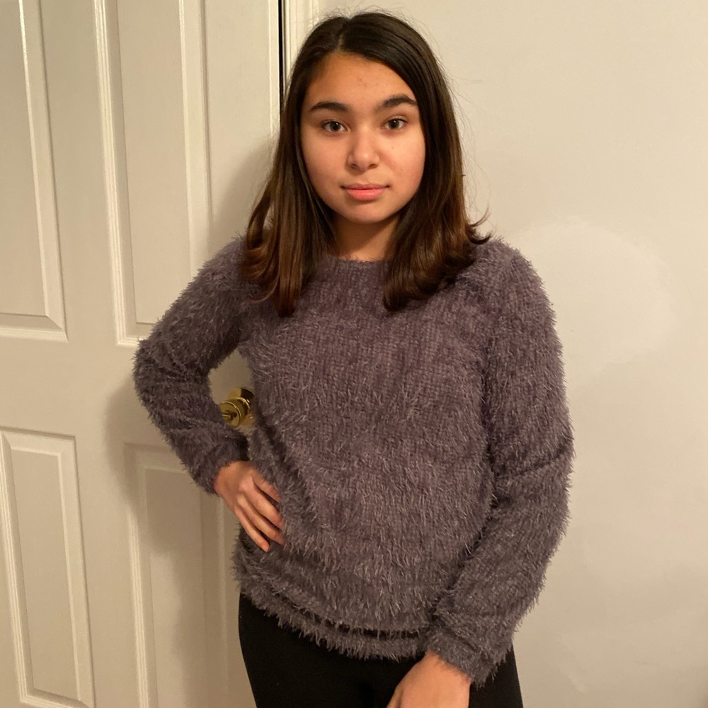 grey trendy winter sweater ❄️